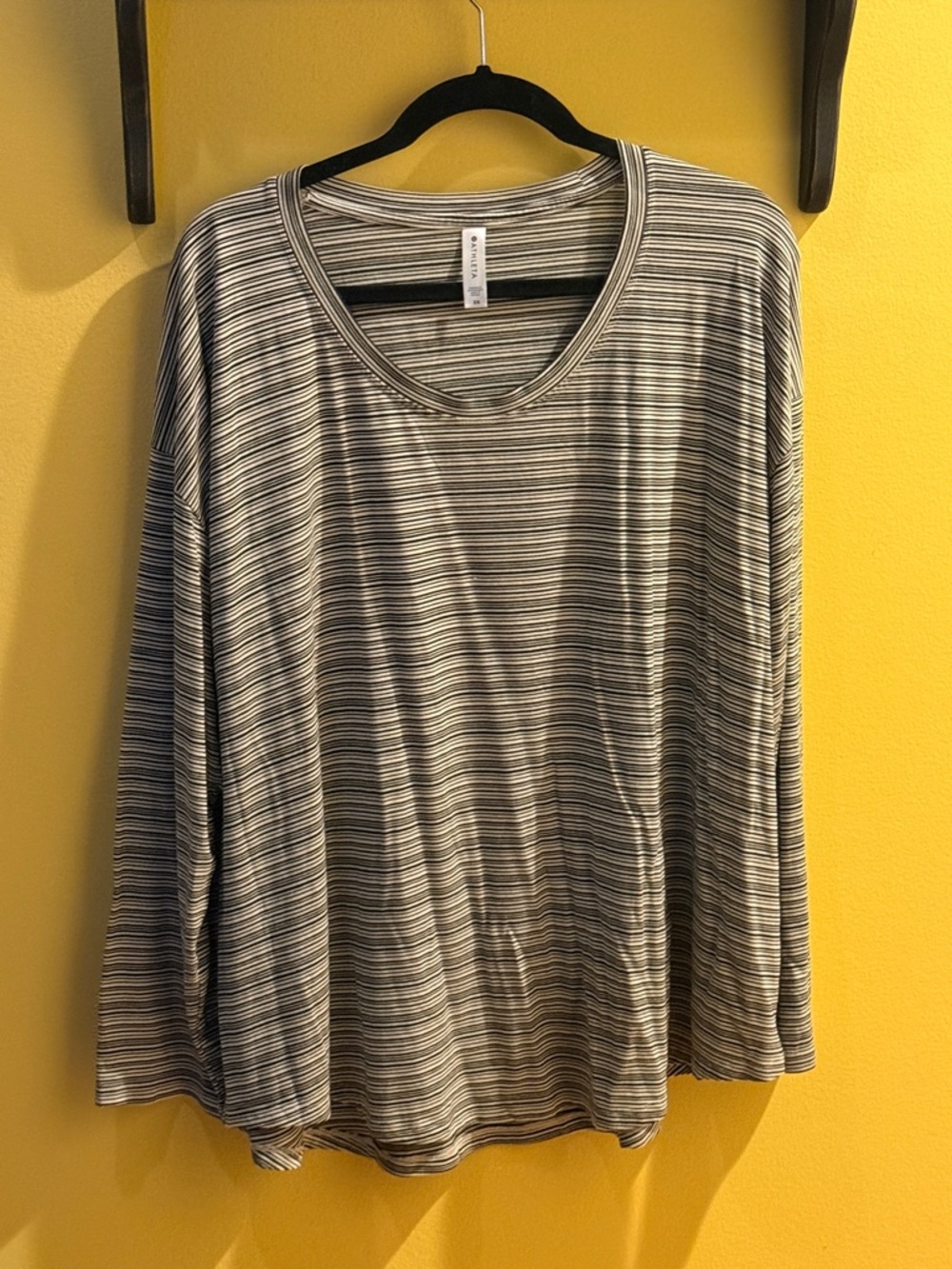 Athleta Black & White Striped Long-Sleeve Scoop Neck Top